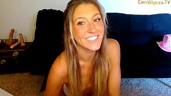 Süße Blondine verführt mit heißem Amateur-Blowjob videos