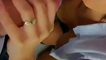 Latina Michelle dá oral e fode no doggy videos