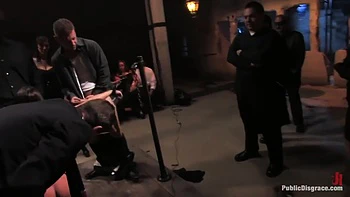 Юные трахаются в группе с двойным проникновением и аналом videos