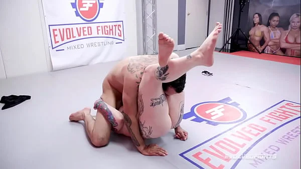 Kaiia Eve Sex Wrestling Bently Lane Taking Cock Hardcore Right In The Ring videos