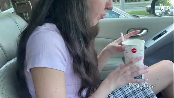 Couldn't take it anymore and peed in a glass in the car while stuck in traffic videos