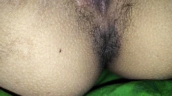 Chica desi en sari muestra tetas y pezones videos