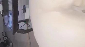 Meine booty-shakende Desi-Nachbarin wird gefickt videos