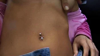 Быстрый заработок: Любительский трах в собачку и миссионерку videos