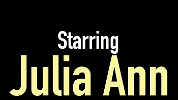 Julia-Ann fickt mit großen Titten und dreckigem Blonden videos