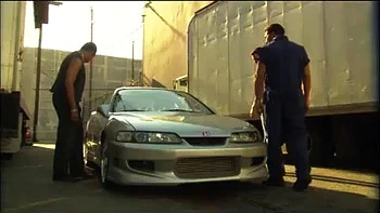 Steven baise des grosses nichons en levrette et missionnaire videos