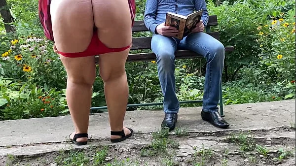 Big ass milf pee next to me in the park on a bench videos
