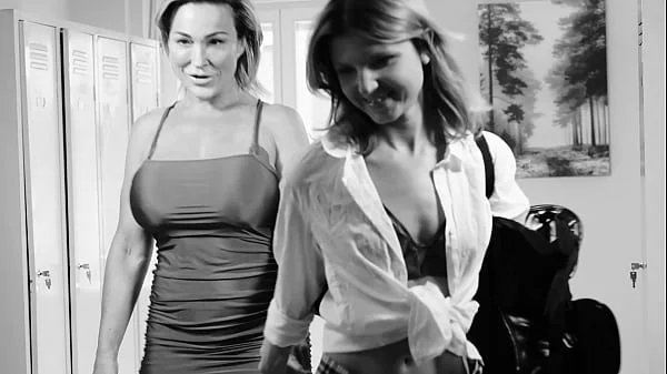 Boyfriend Interrupts Lesbo BBC Strap-On Playdate with Aubrey Black and Gina GP2411 videos