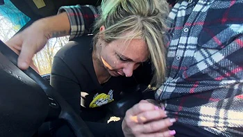 Mature Luna and stud Markus fuck hard in car POV blowjob videos