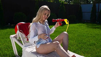 Blonde teen Lina Shisuta jerks off outside showing slim tits videos