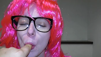 Miss Pink Sucks Cock Under Man's Control videos
