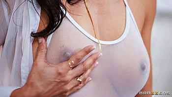 Nympho Gets Fucked in High Heels videos