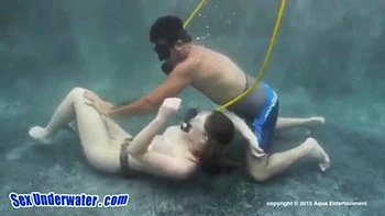 Underwater Hardcore Fuck with Blowjob, Doggy and Cowgirl videos