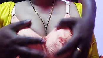 Madam Fucks Her Servant in the Room videos