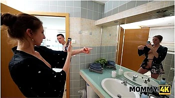 Milf Janet Alfano Fucked Her Offsprings Boyfriend In The Bathroom videos