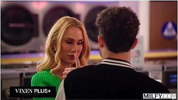 Sex Ed Coach Sarah Teaches Couple How To Fuck - Apollo Banks, Sarah Jessie And Blake Blossom videos